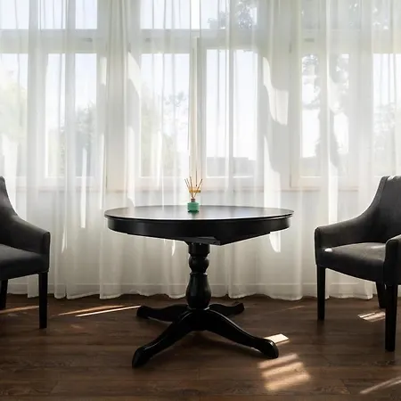 Victus Apartamenty, Atelier 소포트