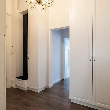 Victus Apartamenty, Atelier 소포트
